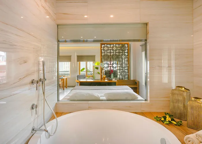 Отель Querini Luxury