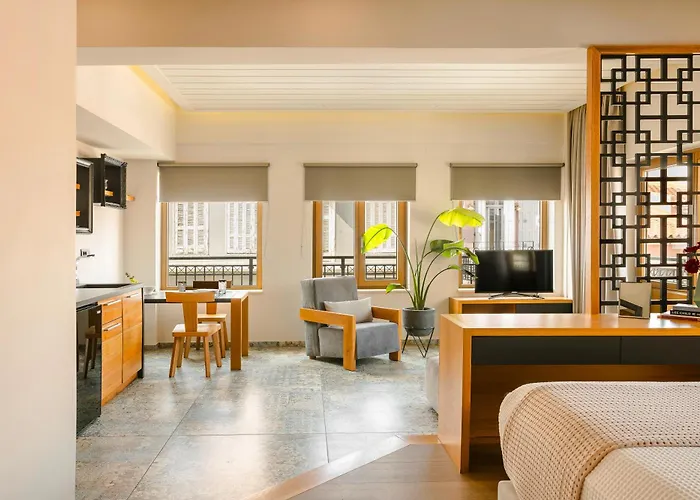 Отель Querini Luxury 3*