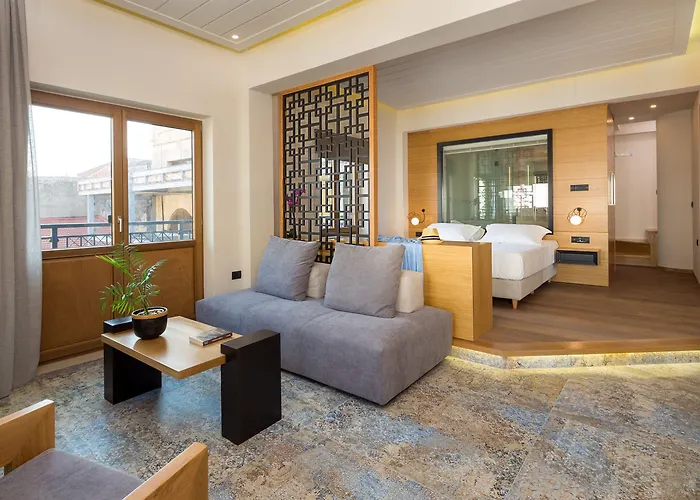 Отель Querini Luxury 3*