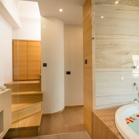 Querini Luxury 3*